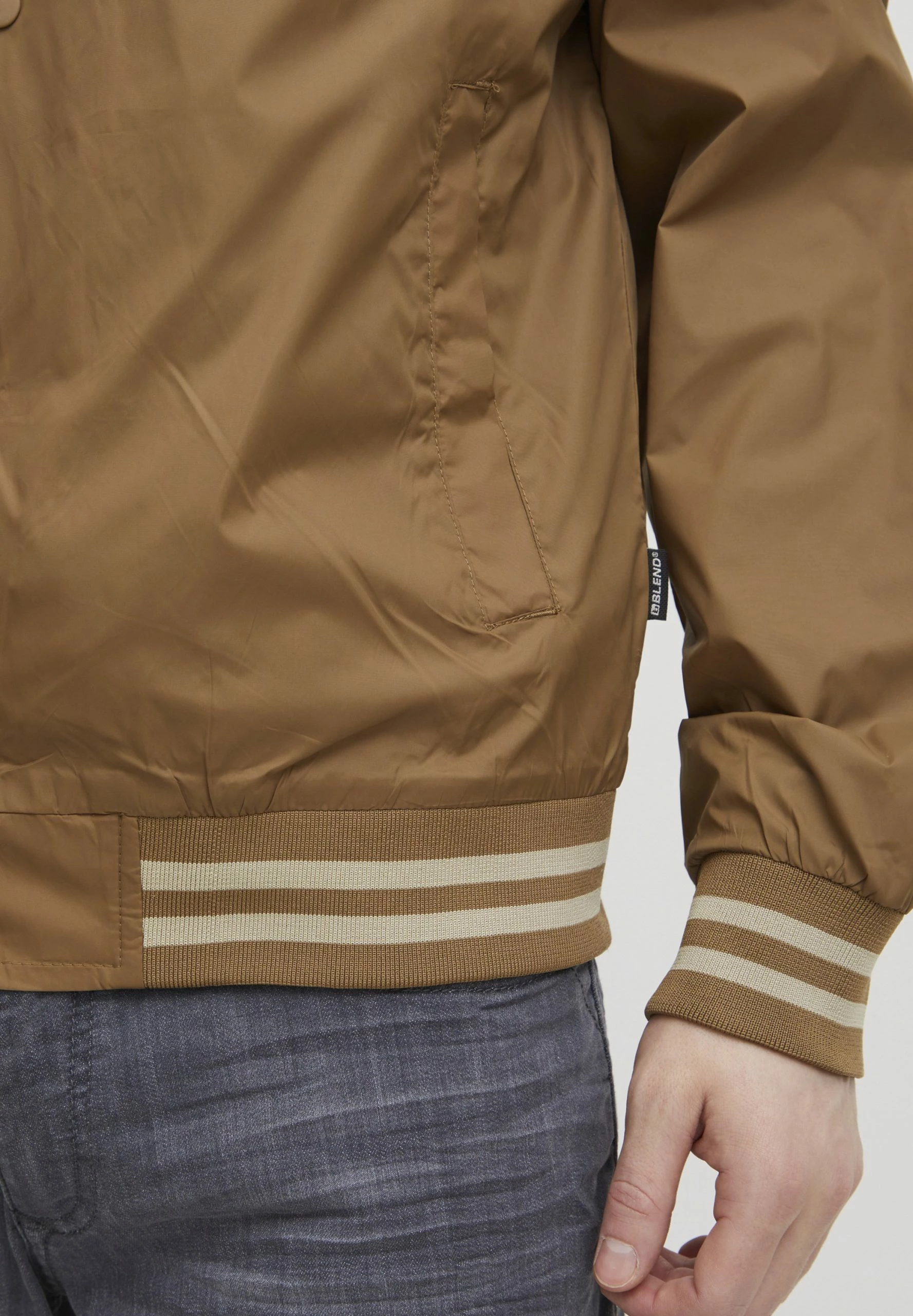 Blend Chaquetas Bomber - Otter 5 Blend Chaquetas Bomber - Otter - Imagen 5