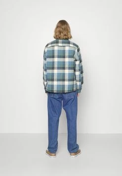 Blend Chaqueta De Entretiempo - Duck Green -Viento y Calor Tienda 7ee4fab3210840c5be400fc5e5438a37