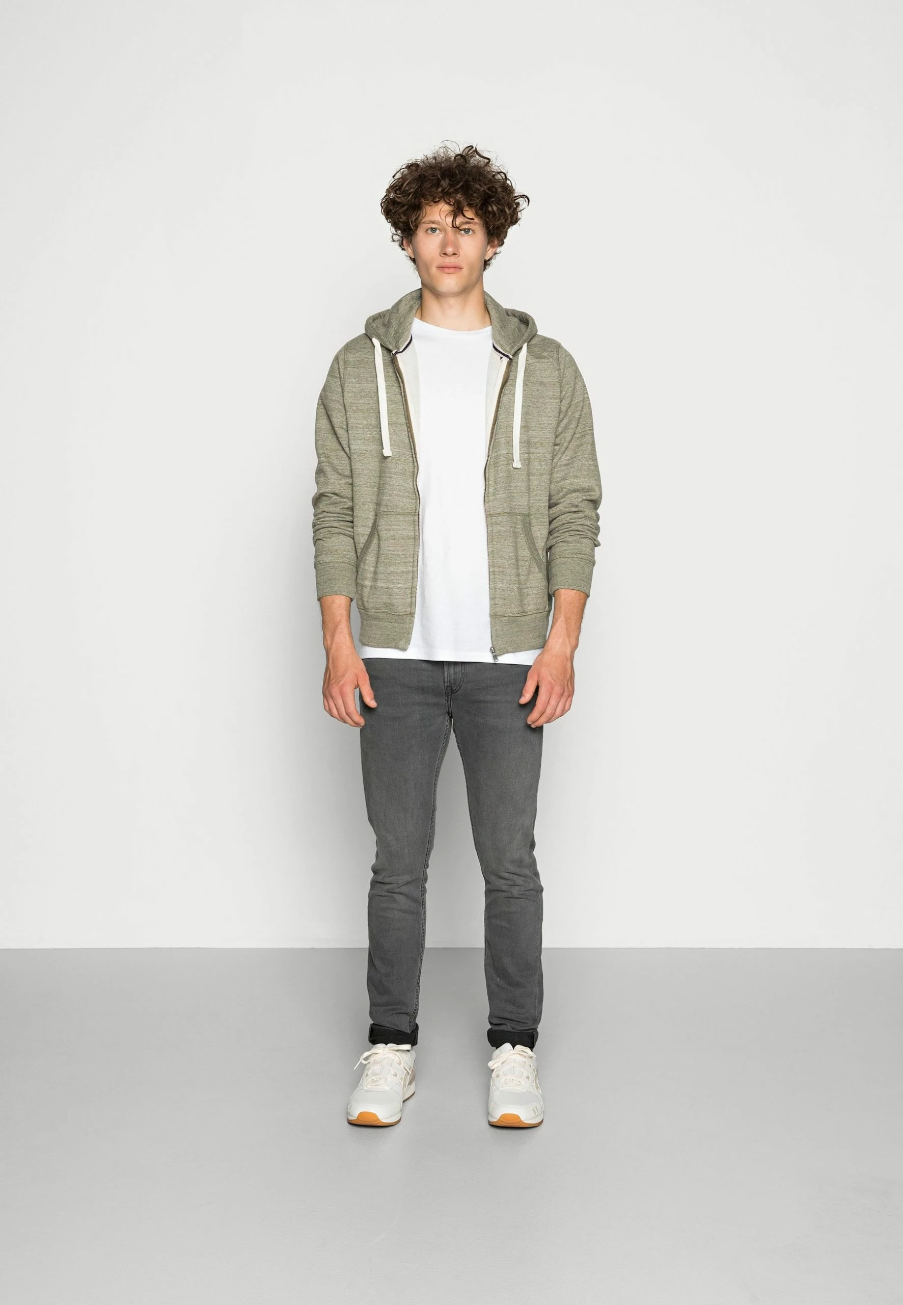 Blend Bhbhalton Zipthrough Sweatshirt - Sudadera Con Cremallera - Forest Night Green 2 Blend Bhbhalton Zipthrough Sweatshirt - Sudadera Con Cremallera - Forest Night Green - Imagen 2