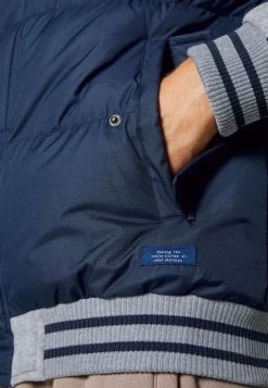 Blend Outerwear - Chaqueta De Invierno - Dress Blues 10 Blend Outerwear - Chaqueta De Invierno - Dress Blues -Viento y Calor Tienda d3eeb05d18a843a2ab755e5e91f1cda0