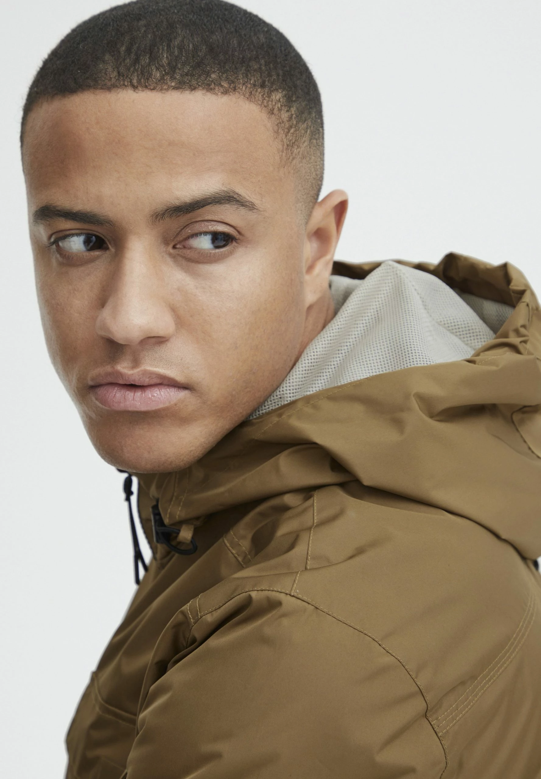 Blend Chaqueta Fina - Otter 4 Blend Chaqueta Fina - Otter - Imagen 4